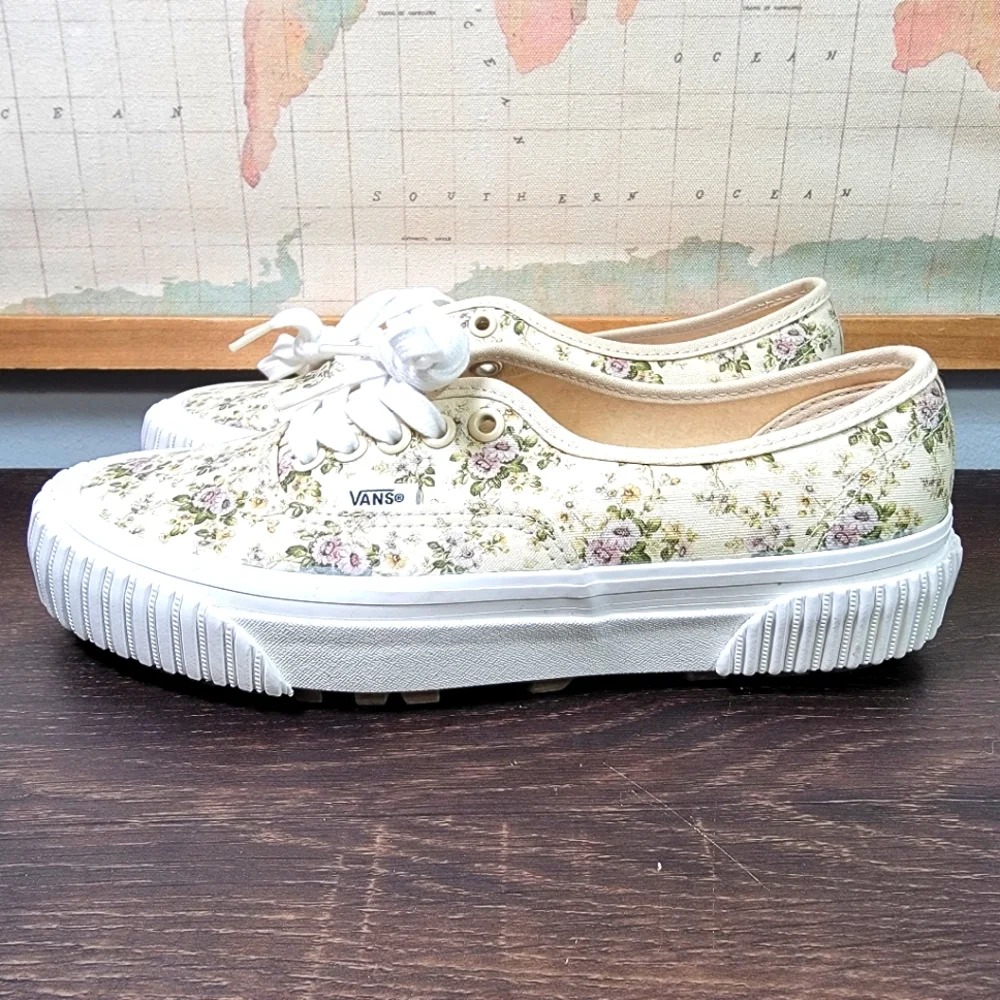 BRAND NEW Vans Sk8-Low "Limited" Floral Rubber Sole Women's Size 8.0 - Picture 4 of 7